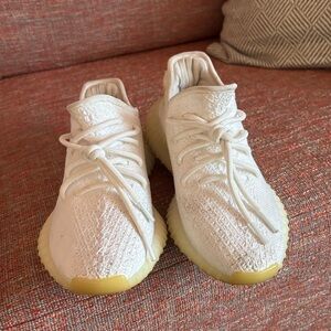 Women’s Yeezy 350 V2 triple white